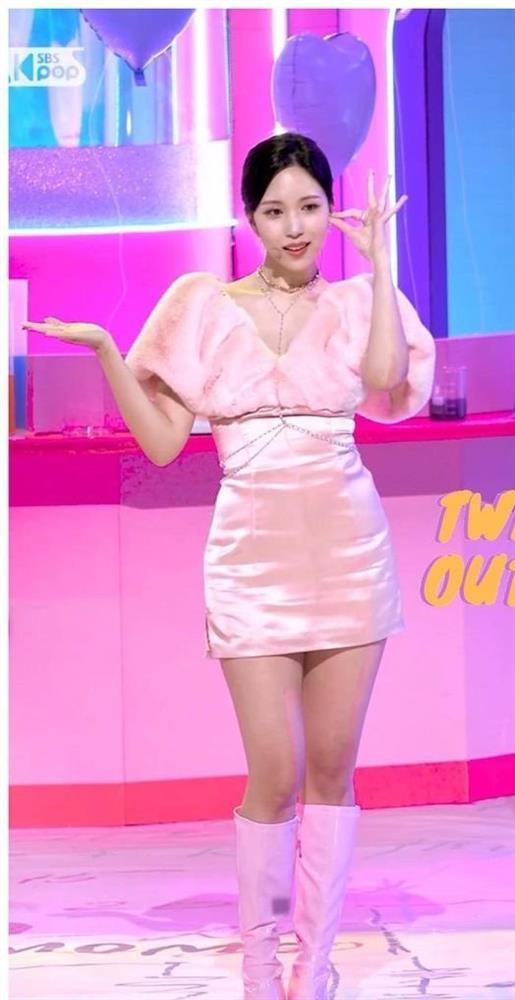 TWICE không còn bị chê sến súa khi diện gam màu hồng khắc tinh-6