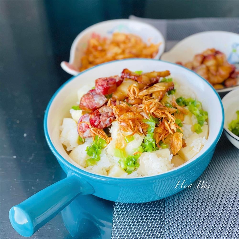 Mách cách làm xôi sắn mỡ hành thơm ngon nóng hổi, vừa thổi vừa ăn-6