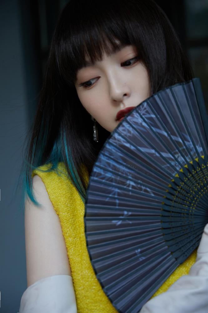 Sự kiện toàn mỹ nữ Cbiz: Địch Lệ Nhiệt Ba liệu có thể cân tất?-4