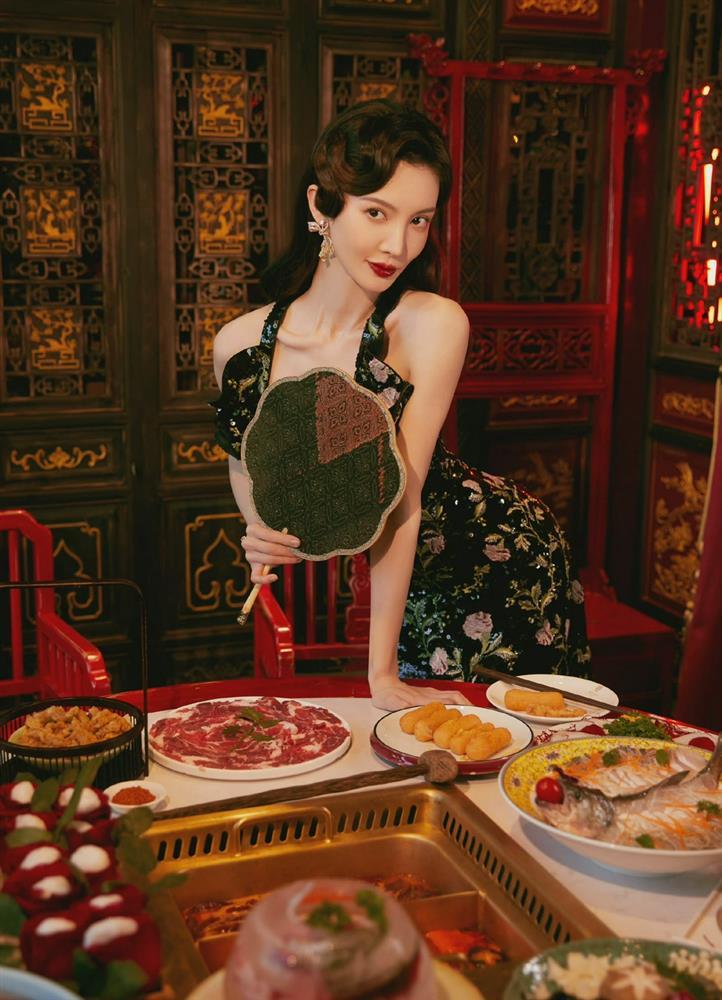 Sự kiện toàn mỹ nữ Cbiz: Địch Lệ Nhiệt Ba liệu có thể cân tất?-11