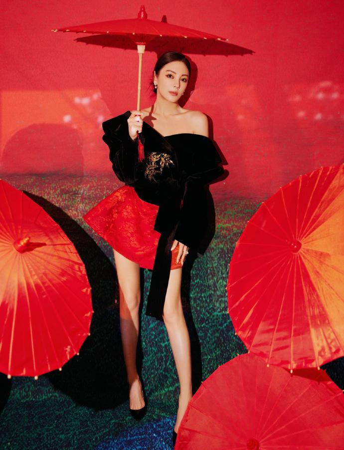 Sự kiện toàn mỹ nữ Cbiz: Địch Lệ Nhiệt Ba liệu có thể cân tất?-10