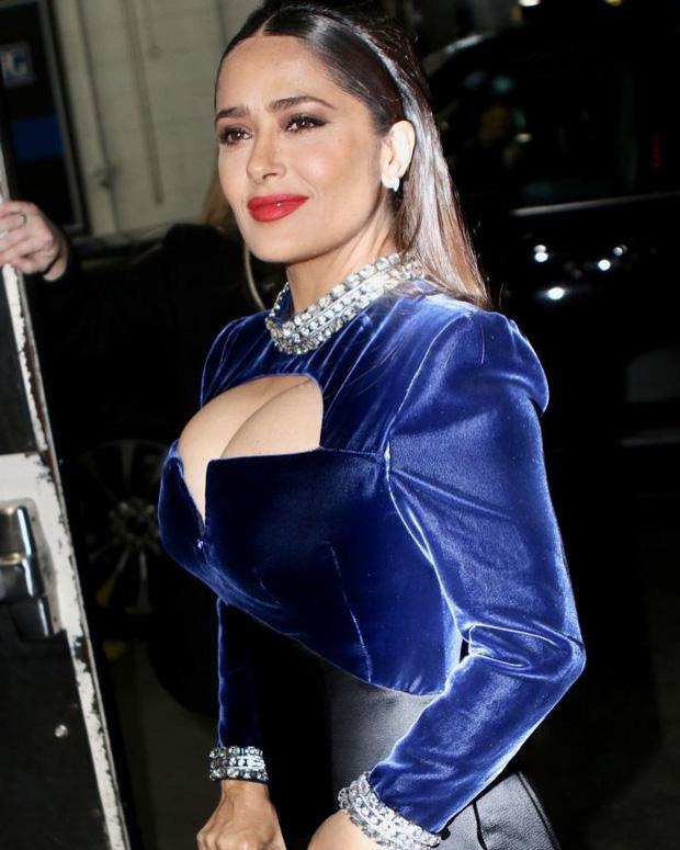 Nữ diễn viên gây hoảng sợ vì bầu ngực như sắp nổ tung-3