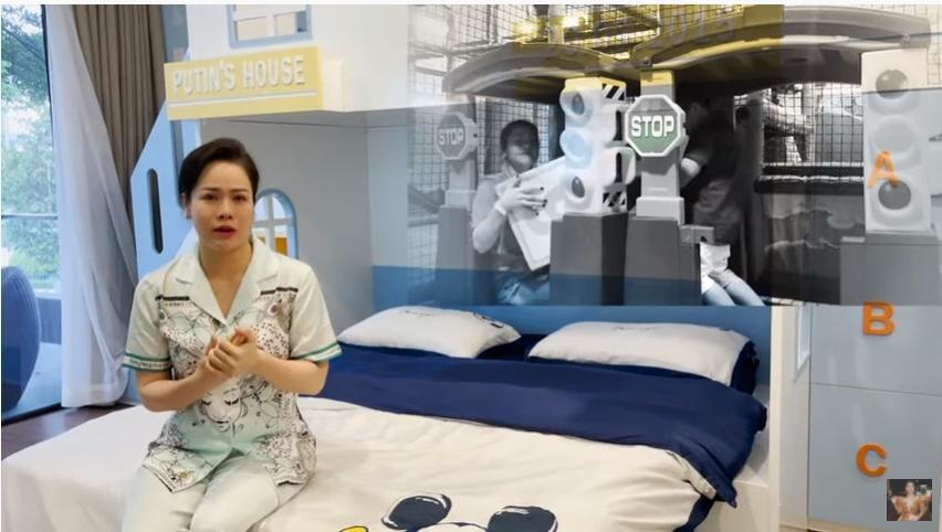 Nhật Kim Anh bật khóc vì hành động của con trai nơi xa-4