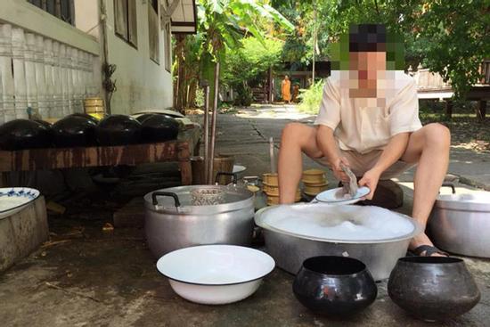 Đích tôn 30 tuổi chưa vợ và khoảnh khắc hết hồn vì gia đình