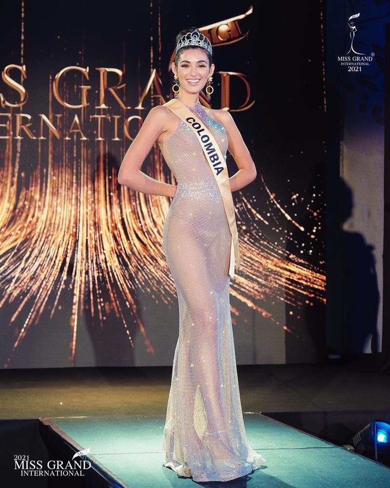 10 bộ váy hở bạo nhất Họp báo Miss Grand: Thùy Tiên đứng đầu!-12