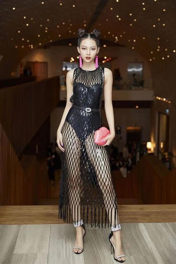 Sao Việt diện váy lưới: Minh Hằng á khẩu, Phí Phương Anh hút hồn-3