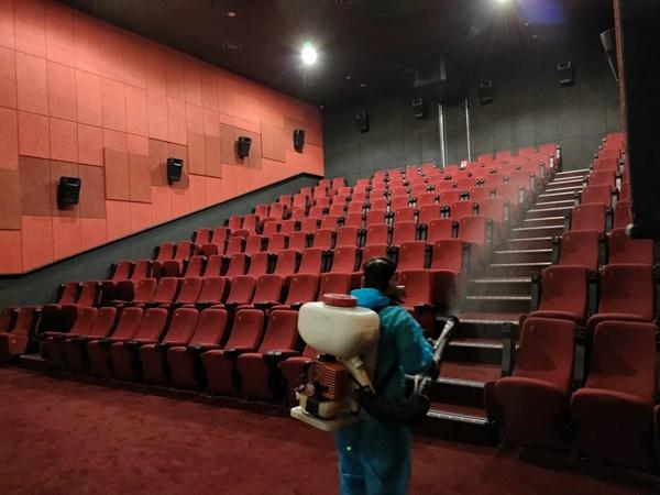 Các cụm rạp vắng phim Việt sau khi mở lại-2