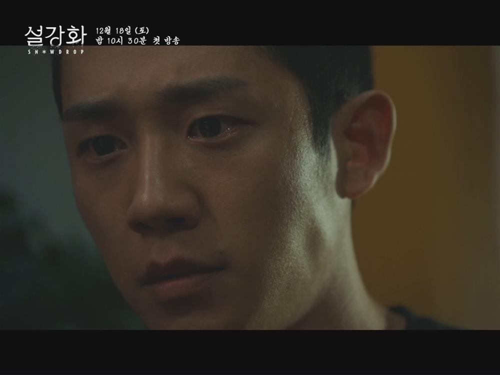 Snowdrop: JiSoo và Jung Hae In vừa chạm khẽ đã yêu nhau say đắm-8