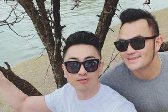 Ngất ngây vẻ đẹp trai soái ca của 'ông xã' Điền Thái Toàn