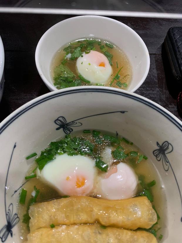 Thích phở nhưng không ăn được thịt bò, cô gái gọi đúng 2 thứ ngỡ ngàng-1