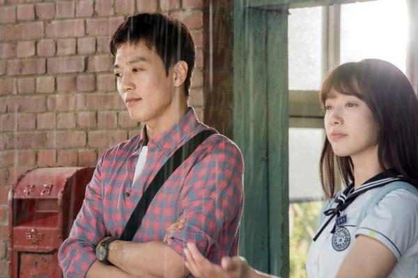 Giáo viên phim Hàn: người nhiều nữ sinh theo đuổi, kẻ bị học trò khiếp sợ-6