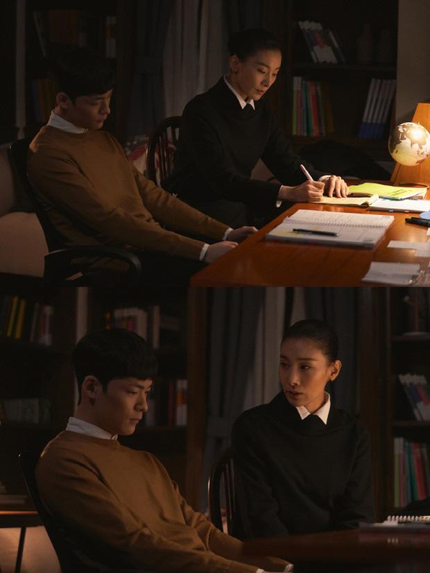 Giáo viên phim Hàn: người nhiều nữ sinh theo đuổi, kẻ bị học trò khiếp sợ-9