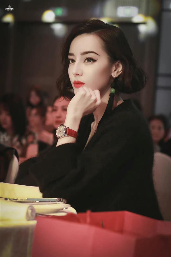 Địch Lệ Nhiệt Ba nhái phong cách Phạm Băng Băng?-8