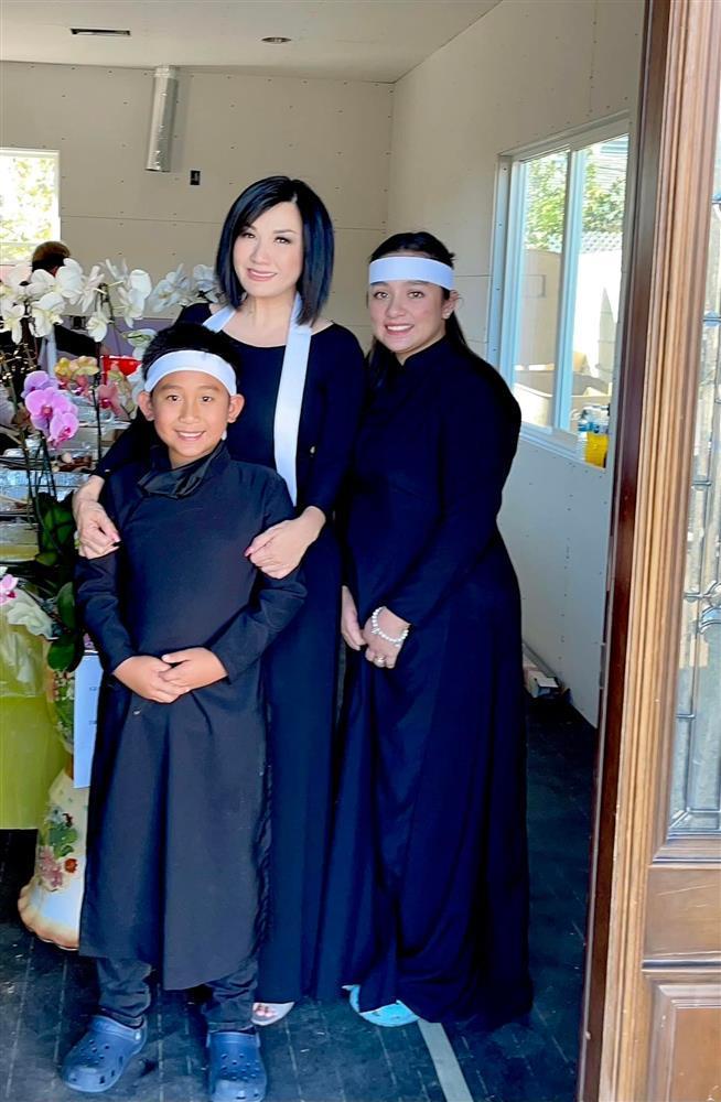 Ảnh hiếm con gái Phi Nhung lúc mang bầu-6