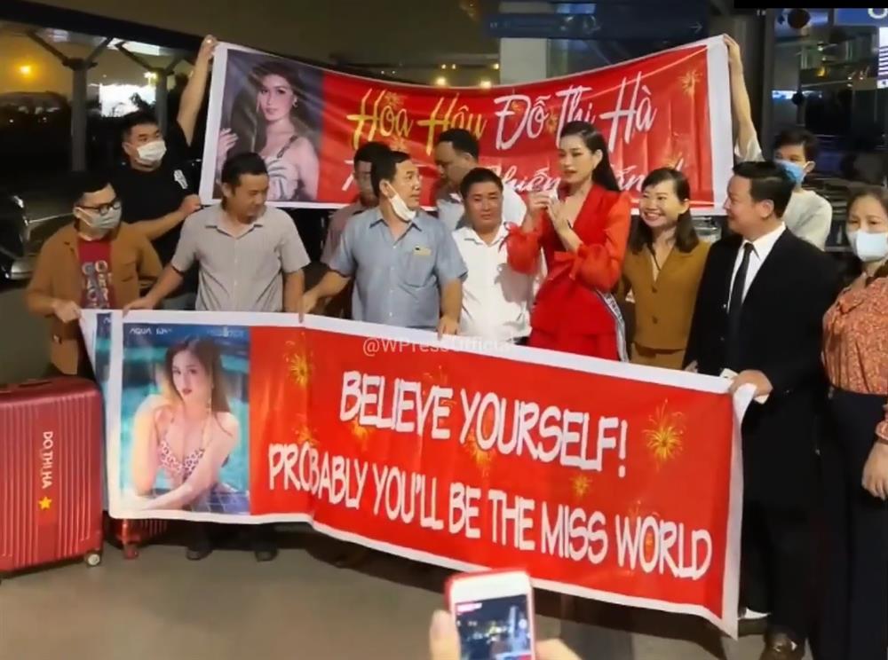 Đỗ Thị Hà đẹp lộng lẫy, khóc trước giờ lên đường thi Miss World-5