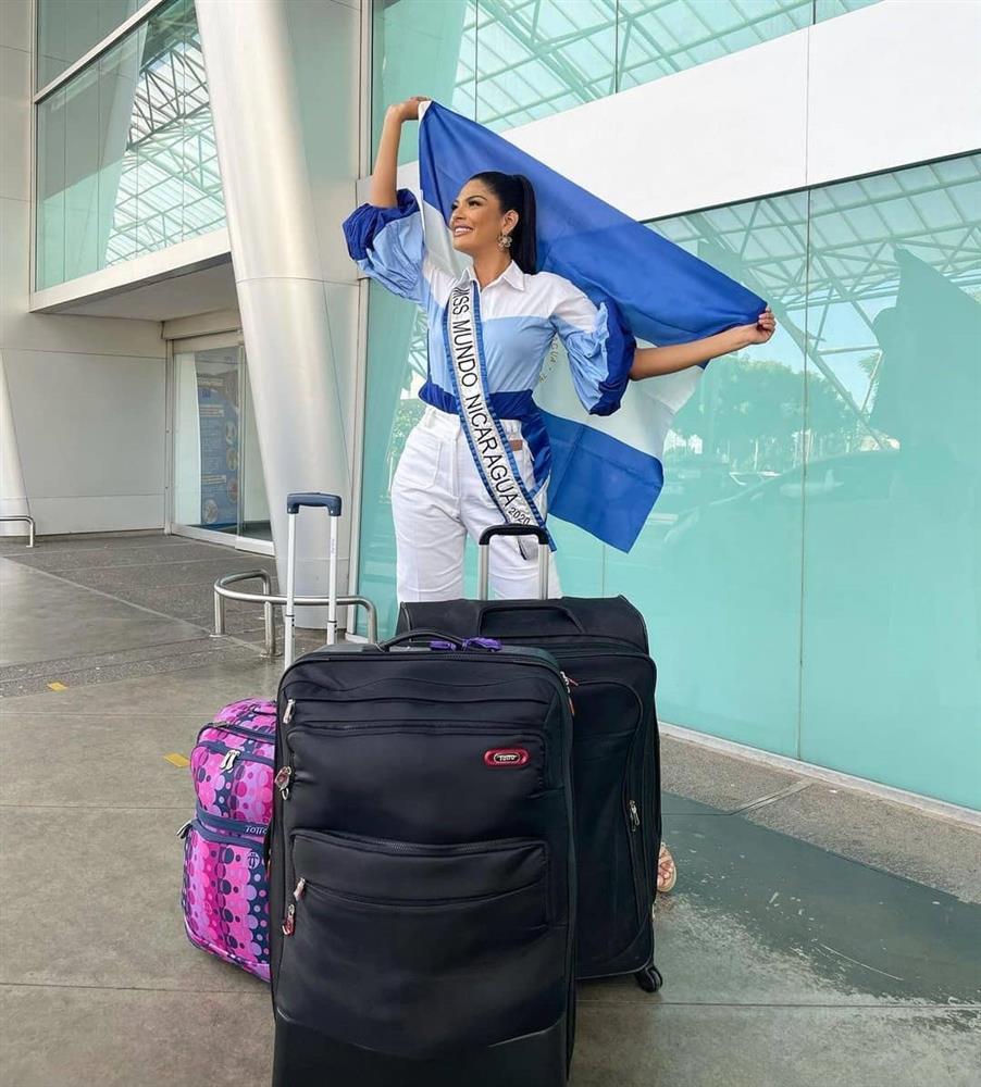 Đỗ Thị Hà đẹp lộng lẫy, khóc trước giờ lên đường thi Miss World-17
