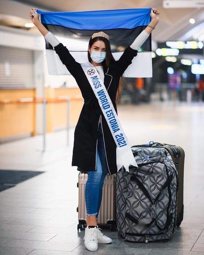 Đỗ Thị Hà đẹp lộng lẫy, khóc trước giờ lên đường thi Miss World-19