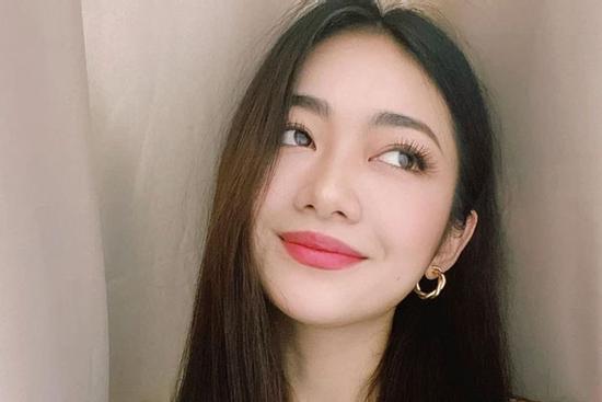 Gái xinh tung ảnh siêu bạo với bộ đồ lả lơi, không ai tin đã 30 tuổi