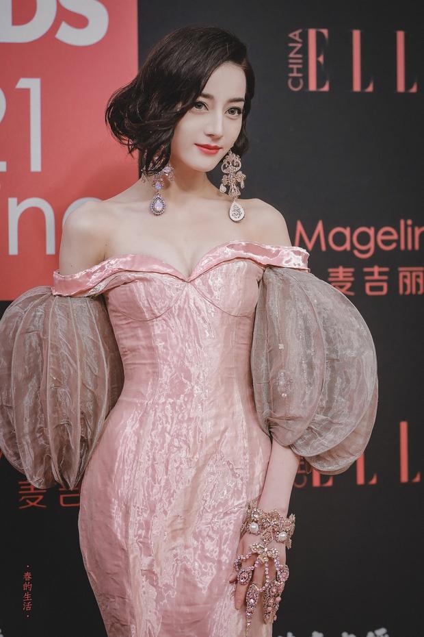 Nhiệt Ba xuất hiện tại 3 siêu thảm đỏ: lúc bùng nổ visual, khi bị chê nhạt nhẽo-4