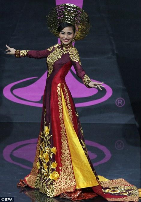 14 quốc phục Việt tại Miss Universe: Bộ nào đỉnh nhất?-11