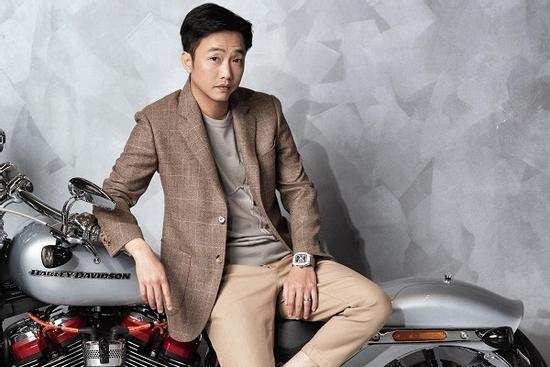 Tặng chồng xe 2 tỷ, Đàm Thu Trang chỉ cho ngắm chứ không cho đi