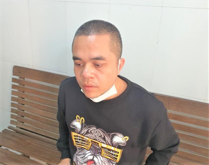 Clip: Kẻ lạ mặt bắn giám đốc công ty bất động sản tại quán cà phê-7