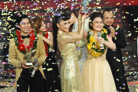 Fanpage Thu Minh khoe học trò dịp 20/11, vắng Hương Tràm-7