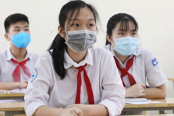 Văng khỏi xe đưa đón, 4 học sinh ở Sơn La thương vong-3