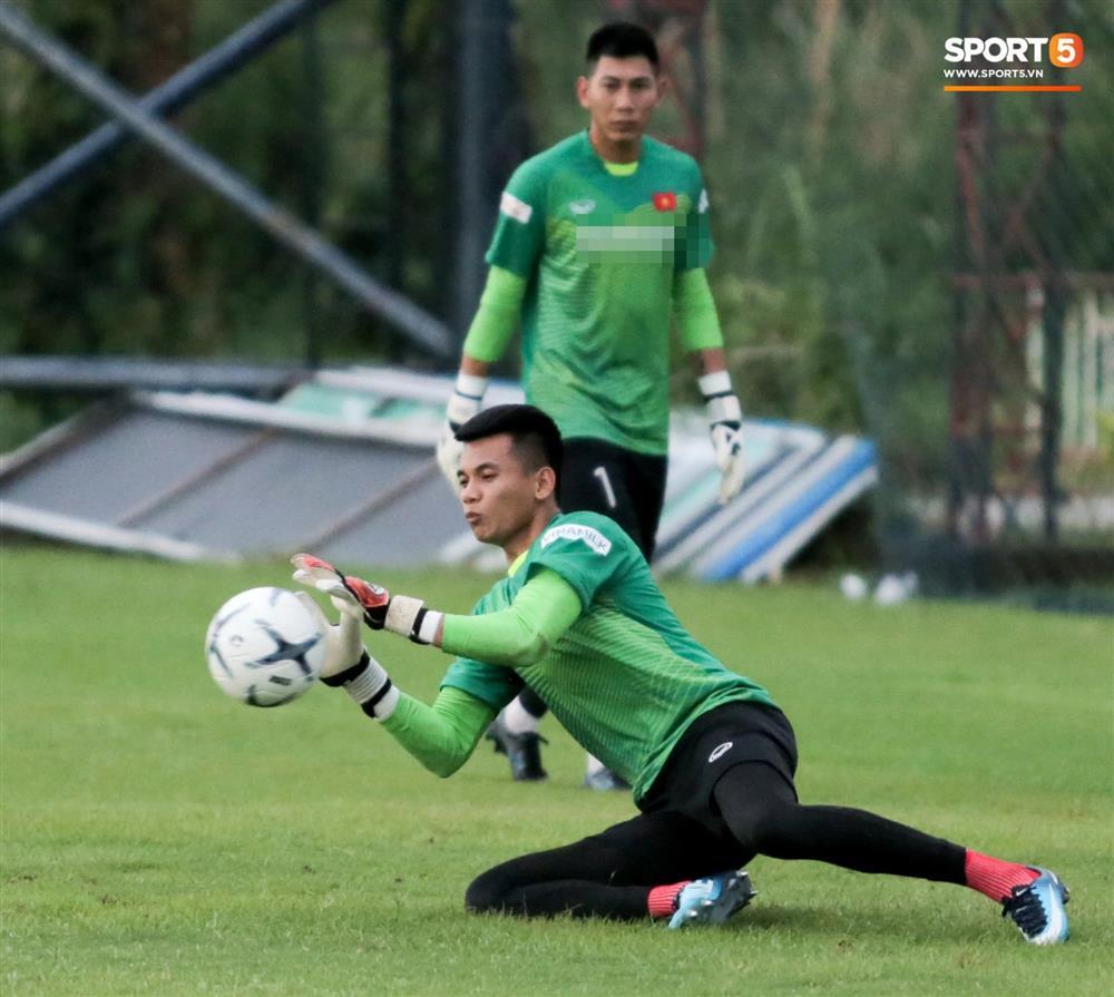 HLV Park triệu tập thủ môn mới lên tuyển Việt Nam-1