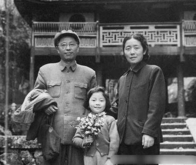 10 năm đeo bám cướp chồng, tiểu tam nhận quả báo sau 24 năm-7