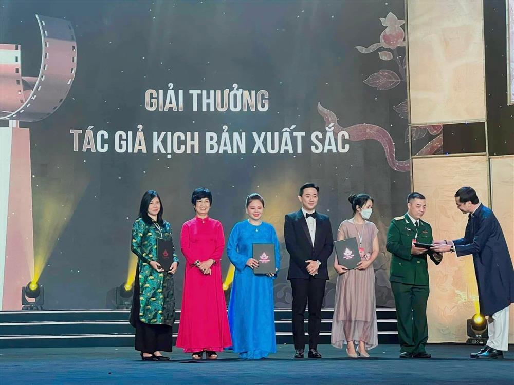 Trấn Thành và phim Bố Già thắng lớn tại LHP Việt Nam lần thứ 22-3