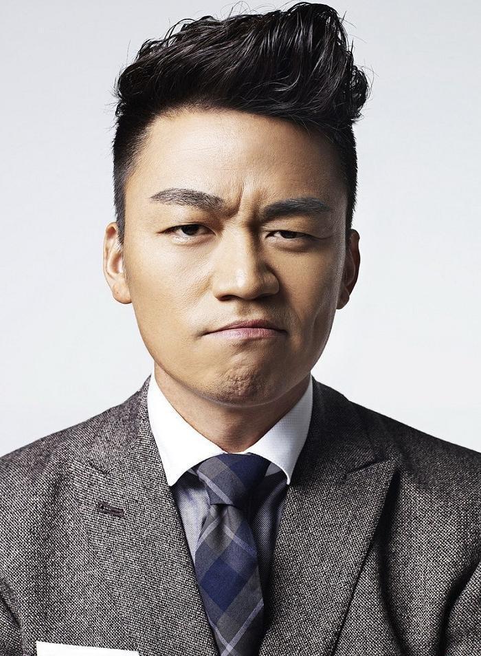 Ảnh đế xấu xí Vương Bảo Cường có tình mới đẹp ngỡ ngàng-9