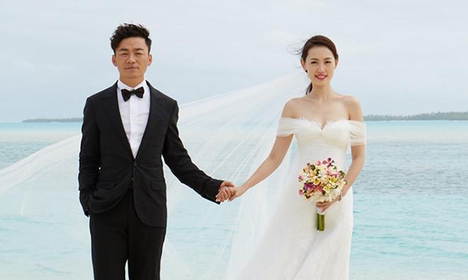 Ảnh đế xấu xí Vương Bảo Cường có tình mới đẹp ngỡ ngàng-10