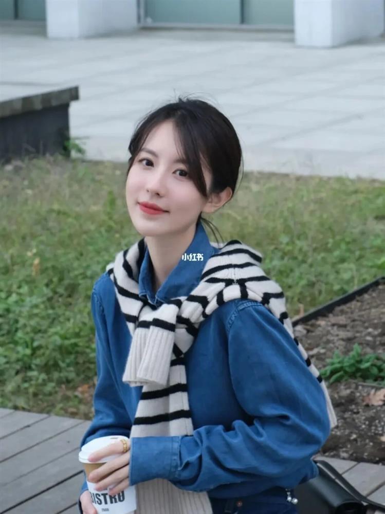 Song Hye Kyo tạo trend với set đồ cực hot trong phim mới-3