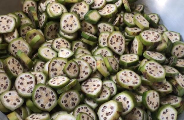 Cô gái bị bố mắng té tát vì lỡ tay vứt đặc sản quý vào sọt rác-3