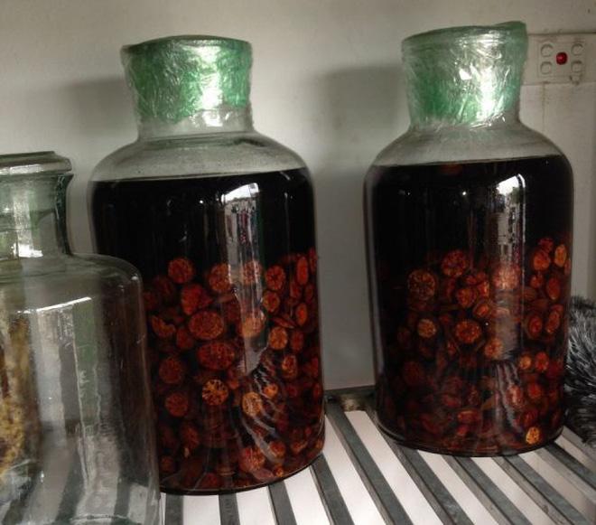 Cô gái bị bố mắng té tát vì lỡ tay vứt đặc sản quý vào sọt rác-6