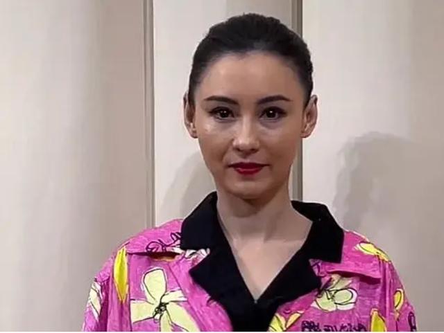 Trương Bá Chi lộ nhan sắc thật chẳng hề hoàn hảo?-2