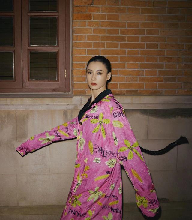 Trương Bá Chi lộ nhan sắc thật chẳng hề hoàn hảo?-5