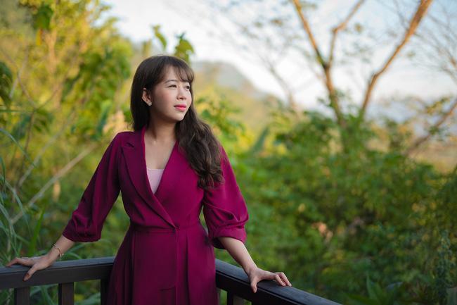 MC Diệp Chi đi du lịch, xuất hiện với ảnh khác lạ khi rời Olympia-2