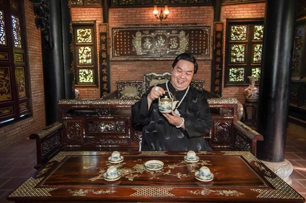 Biệt thự trăm tỷ của Hoàng Mập: Đồ cổ nhiều quá, phải để dưới gốc cây-6