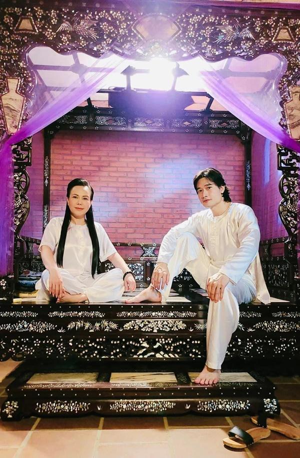 Biệt thự trăm tỷ của Hoàng Mập: Đồ cổ nhiều quá, phải để dưới gốc cây-2