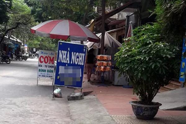 Nghẹn lòng ông bố thất nghiệp run rẩy xin cơm vì 3 cha con đói quá-2