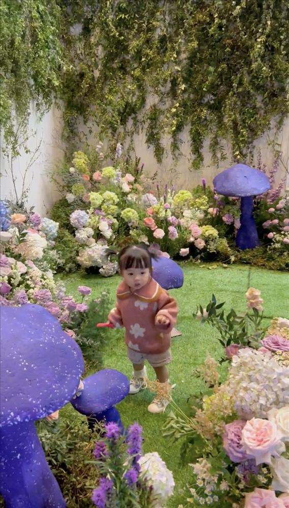 Đời sống toàn thú vui xa xỉ của Cường Đô La - Đàm Thu Trang-16