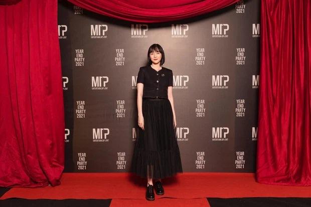 Hải Tú và Sơn Tùng có cả loạt đồ đôi đâu chỉ nhẫn ngón áp út-4