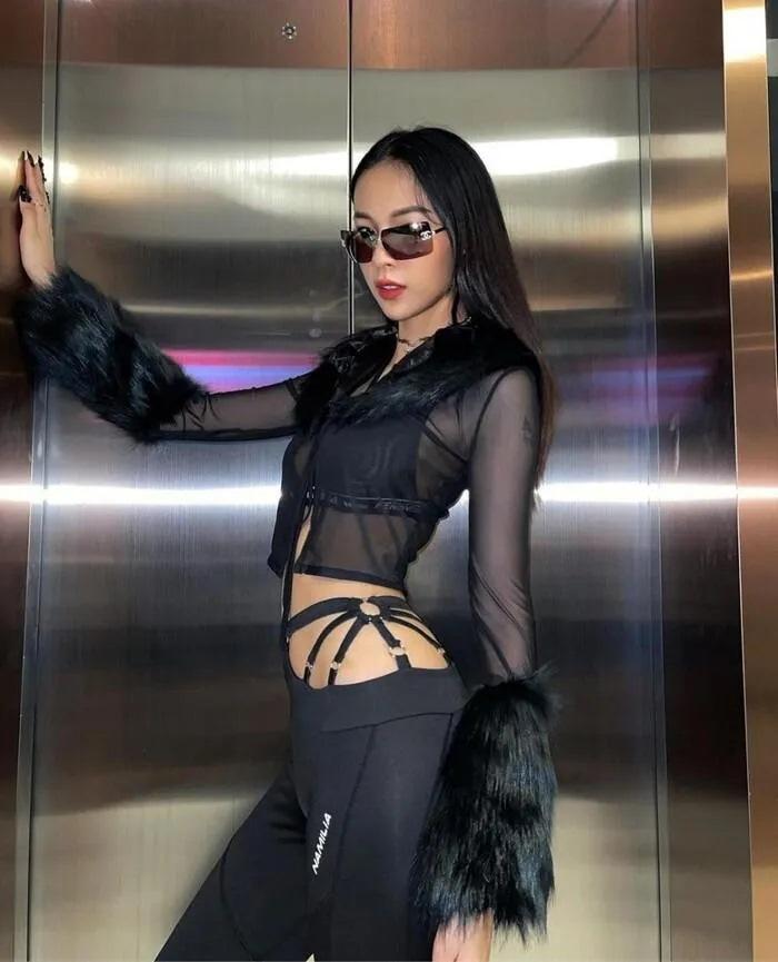 Đào Bá Lộc diện đầm nữ tính dưỡn dẹo hơn cả Thiều Bảo Trâm-7