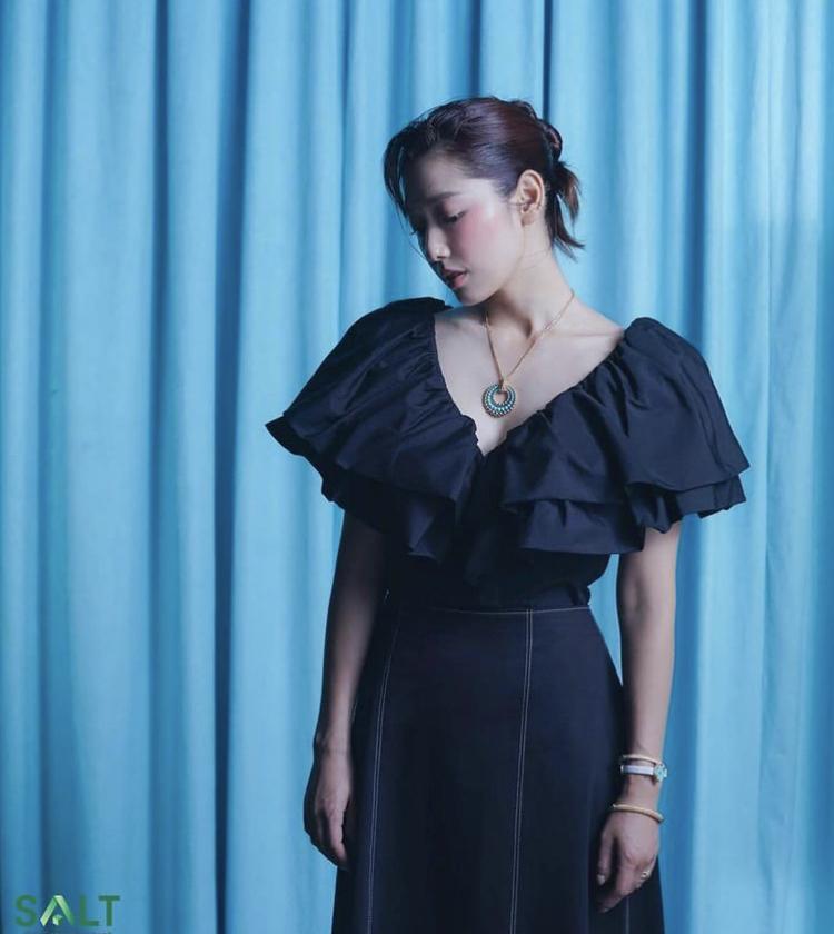 Mang thai, Park Shin Hye vẫn diện đồ tôn dáng như chẳng bầu bí-6