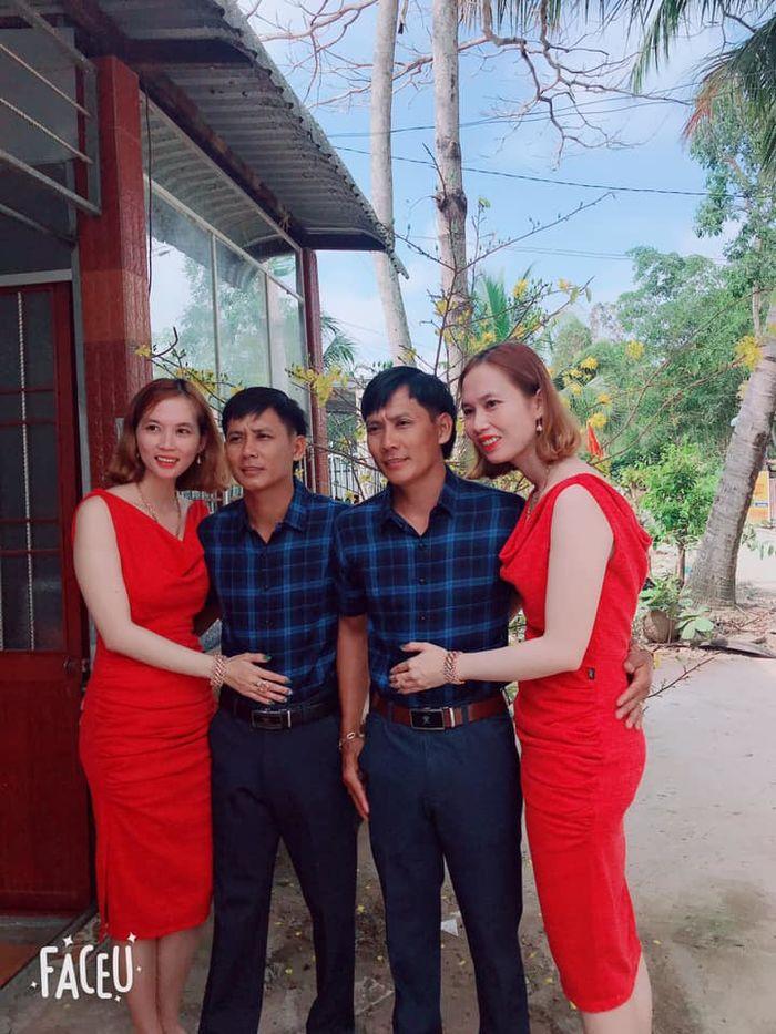 Anh em song sinh cưới chị em sinh đôi, bất ngờ ngoại hình con cái-3