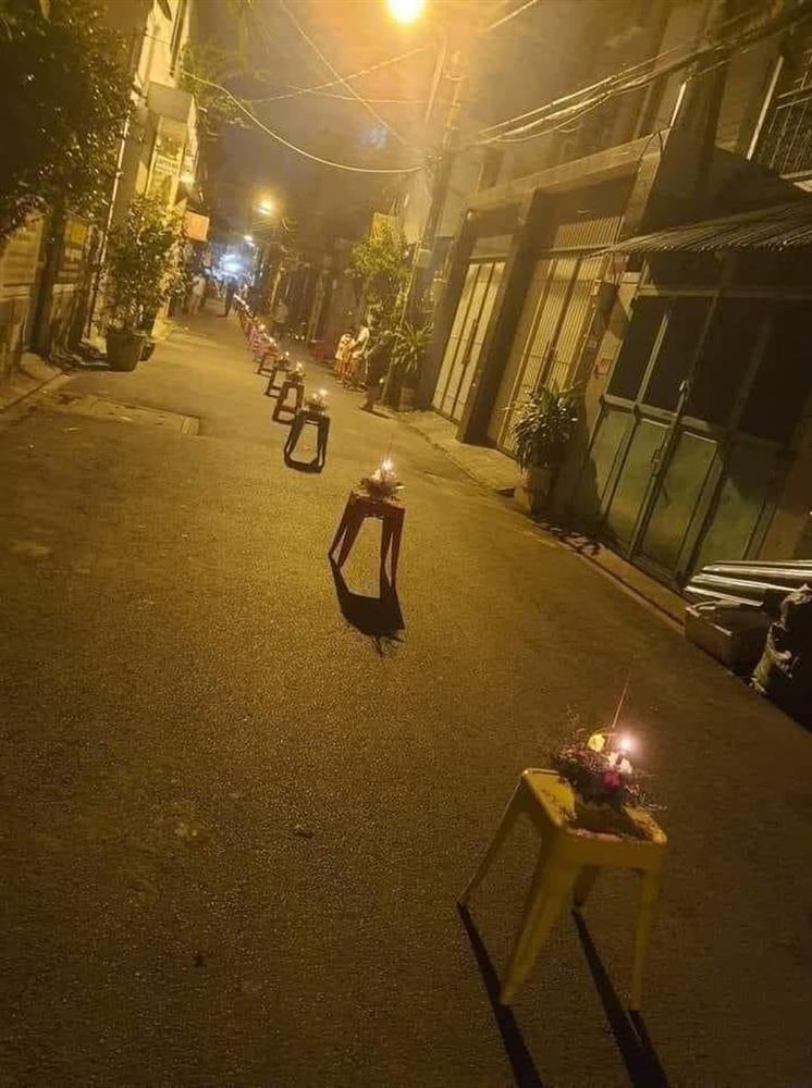 Lặng người hình ảnh dẫn hồn người mất vì Covid-19 về nhà-1