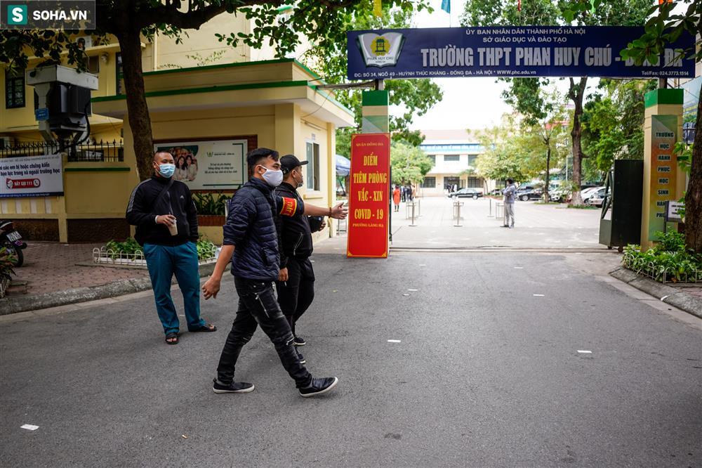 Hà Nội ngày đầu tiêm vắc xin Covid-19 cho học sinh-1