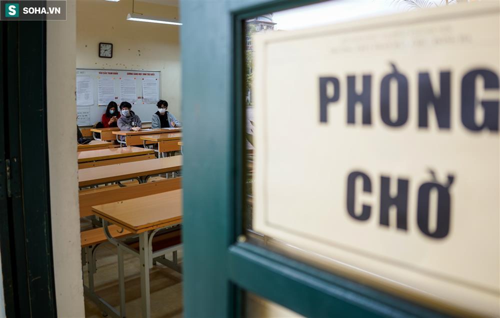 Hà Nội ngày đầu tiêm vắc xin Covid-19 cho học sinh-3